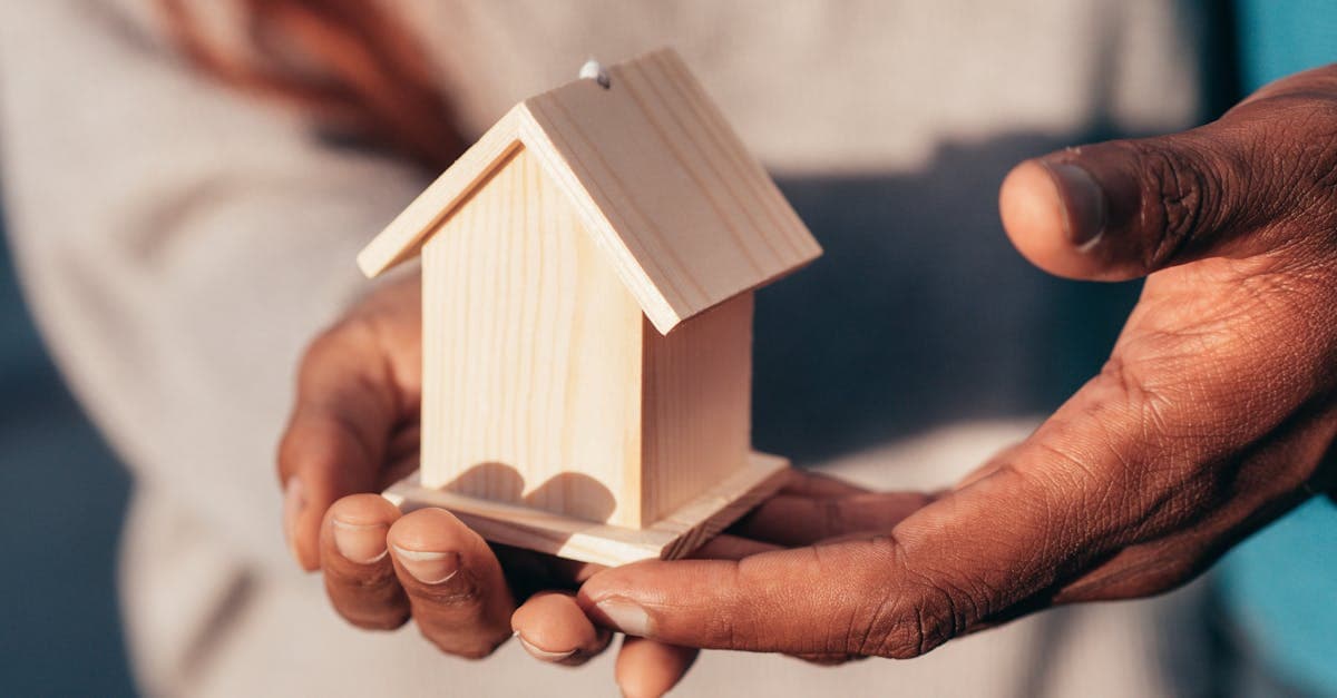 No Deposit Mortgage (100% LTV): How They Work, Who Qualifies, and the Risks in 2025
